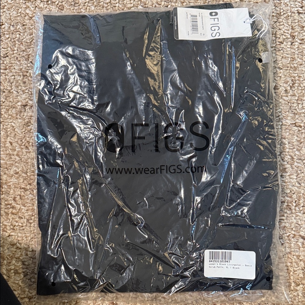 FIGS Charcoal Scrub Pants